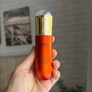 New D'OR24K Vitamin C Concentrated Serum